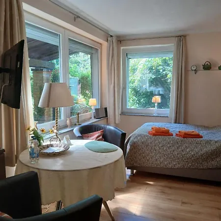 Holiday home Gartenhaus Steffie *